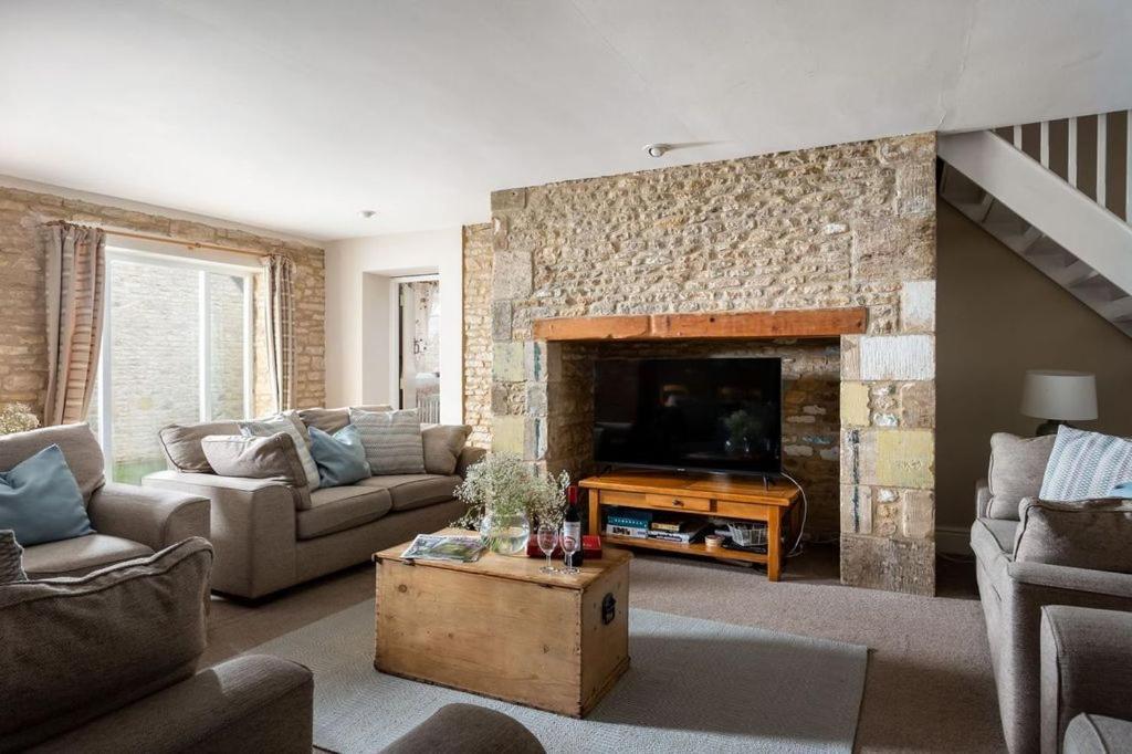Stanton House, 6 Bedroom, 5 Bath كيلتنهام المظهر الخارجي الصورة